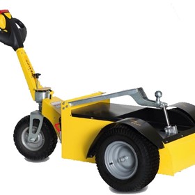 Battery Electric Tug / Caravan Mover | Alitrak TT900-Plus